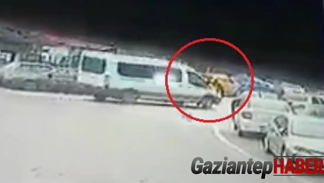 Boşanma aşamasındaki eşini minibüsle ezdi