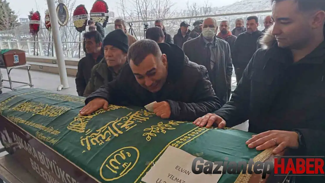 'Elvan Dalton' ismiyle tanınan ünlü şarkıcı Elvan Yılmaz son yolcuğuna uğurlandı