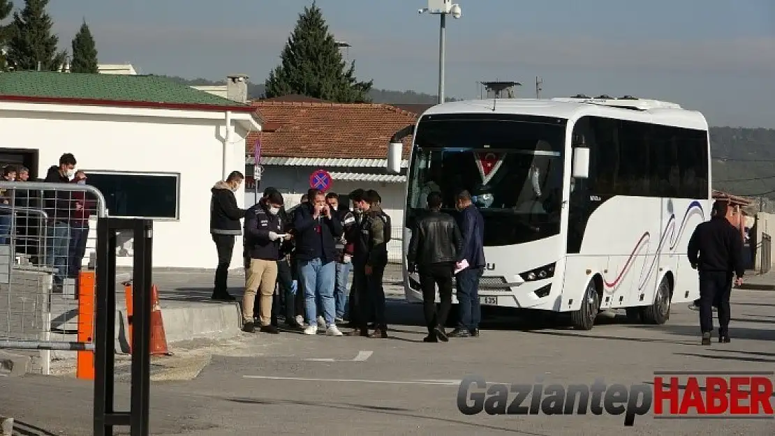'Kargo bizden' diyerek 41 ilde 82 kişiyi dolandırdılar
