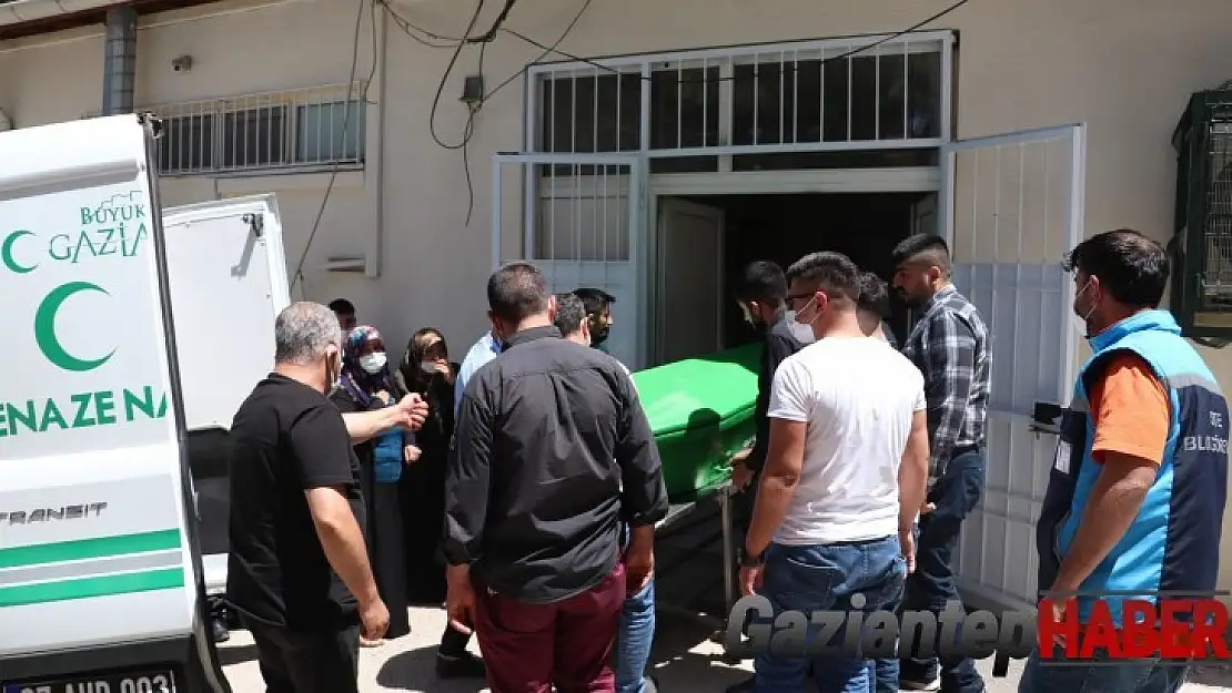 'Oruçluyum benimle tartışmayın' dedi kalbinden vurdular