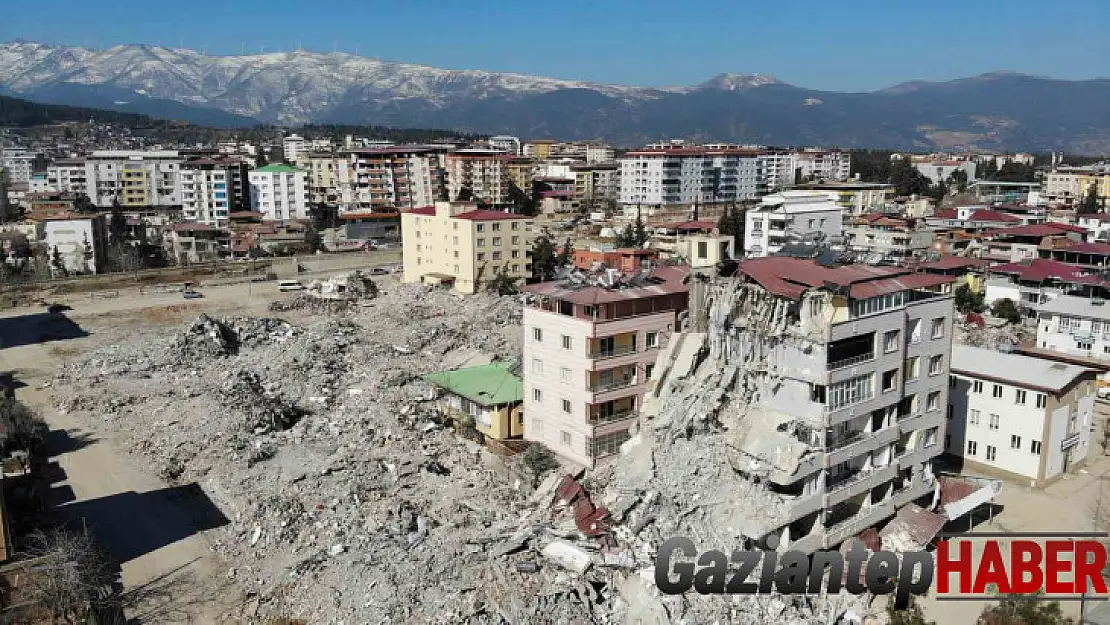 30 yıllık 14 bina 835 kişiye mezar oldu