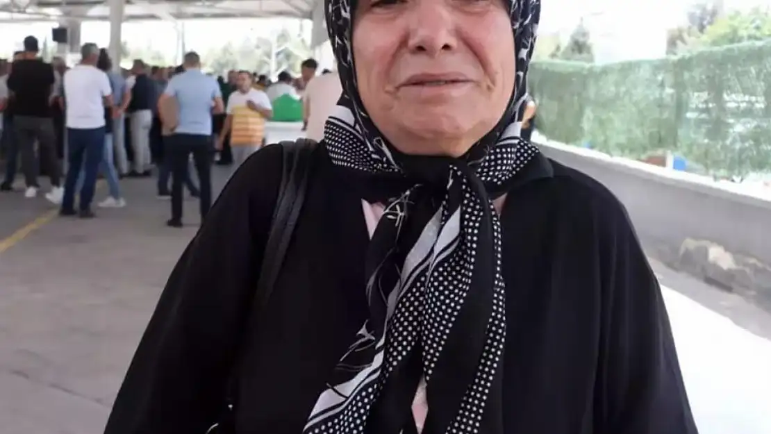 Acılı anne, kızından geriye kalan kedilere kavuştu