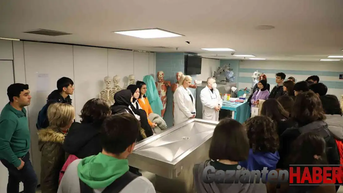Aday öğrencilerden SANKO Üniversitesi'ni gezdi