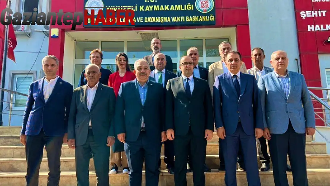 AK Parti Gaziantep'ten Yavuzeli ve Araban'da miting havasında toplantı