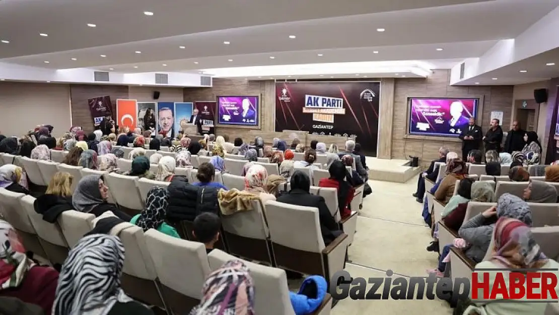 Ak Partili kadınlar siyaset akademisinde buluştu