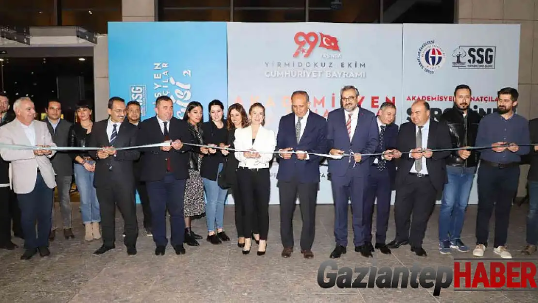 Akademisyen sanatçılar sergisi açıldı