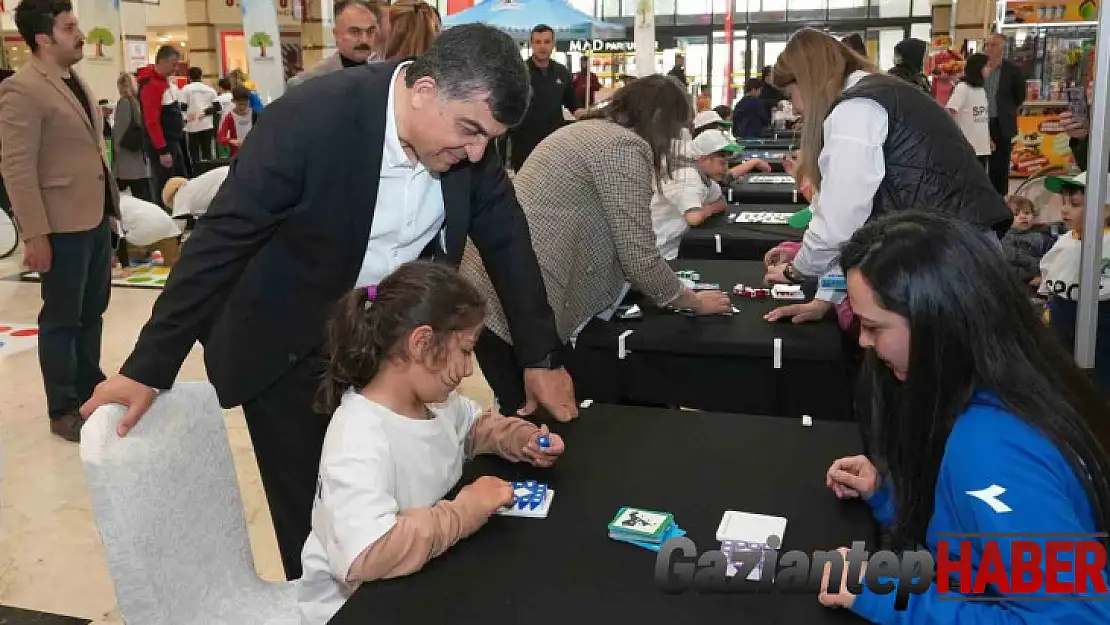 Akıl ve zeka oyunları ile bilimsel etkinlikler yoğun ilgi gördü