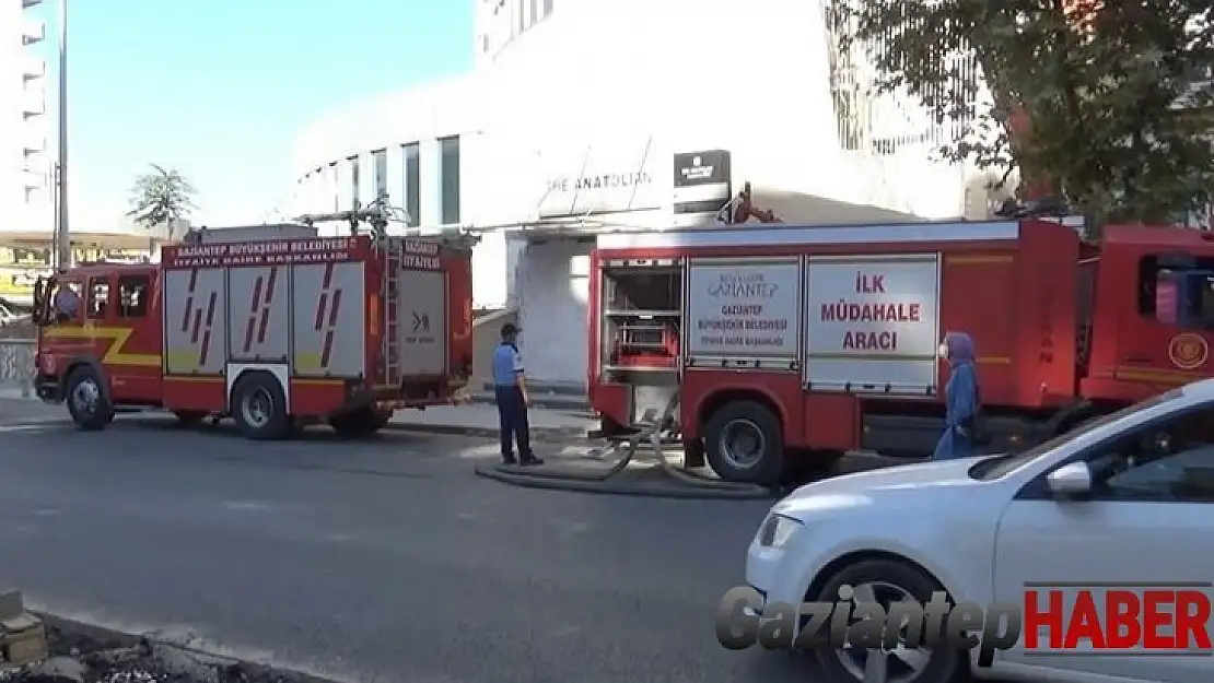 Anatolian Otel'de yine yangın çıktı