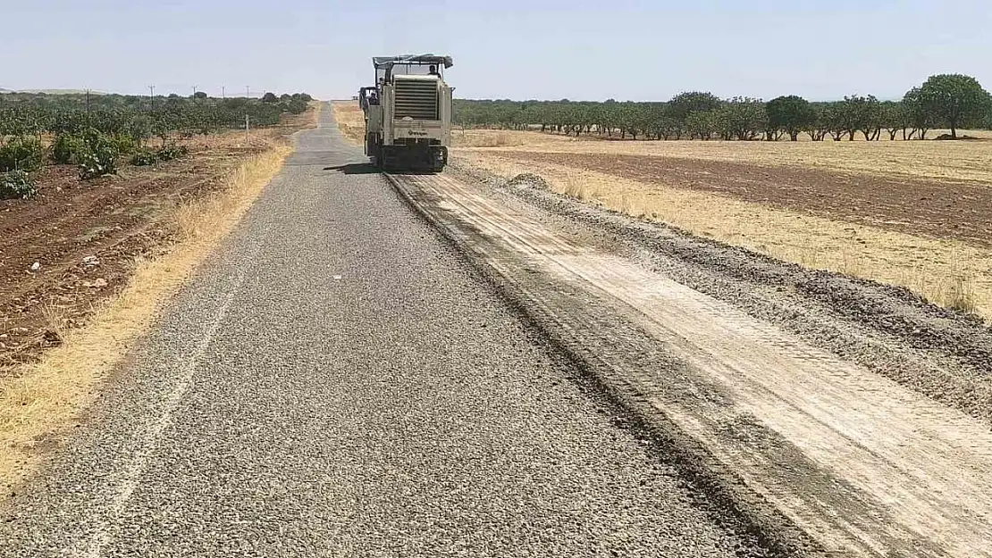 Araban'da kırsal mahallelerin grup yollarında yenileme çalışmalarına başlandı