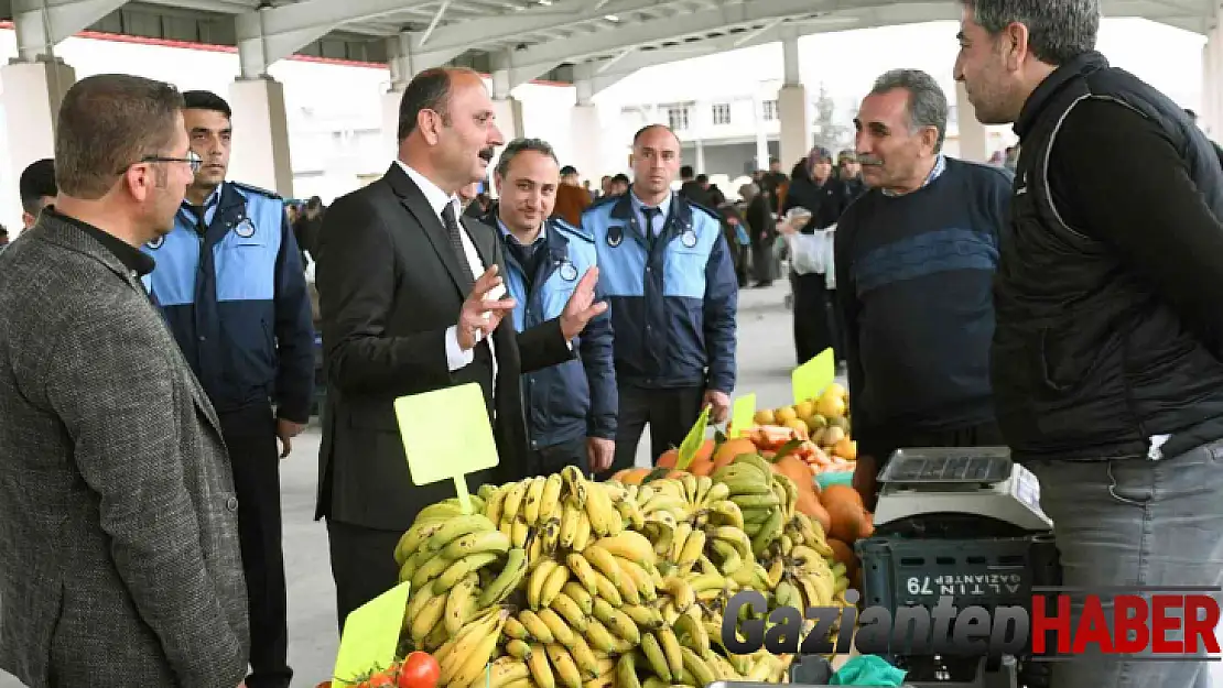 Araban'ın ilk kapalı semt pazarı hizmete girdi