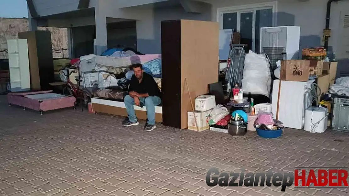Arsa sahibi ile müteahhit firma zıtlaştı, tapusunu alamayan ev sahipleri sokağa atıldı