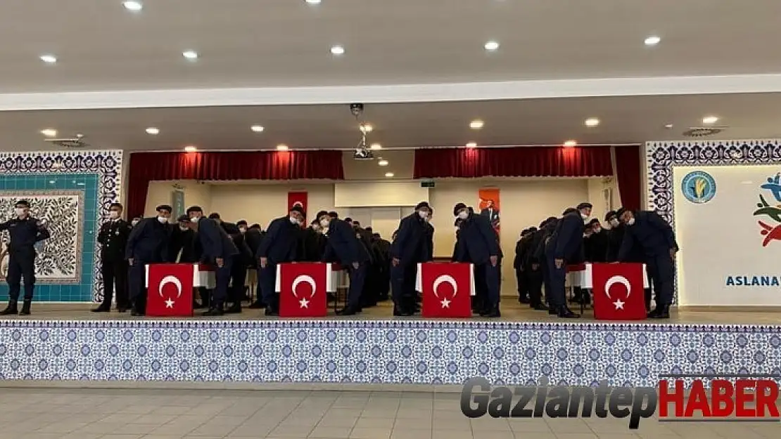 Aslanapa'da yemin töreni