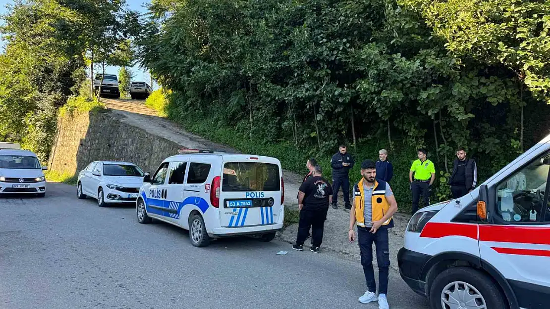 Rize'de babasını bıçakla öldürdü, annesini yaraladı