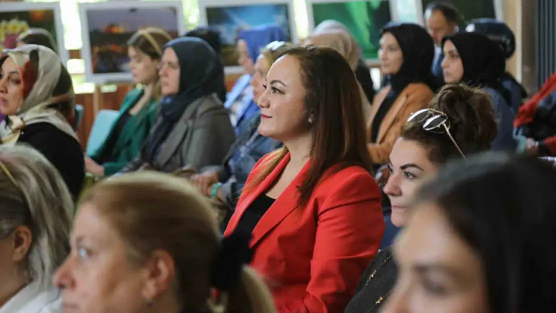 Bahar şenliklerinde kadın STK'ları bir araya geldi