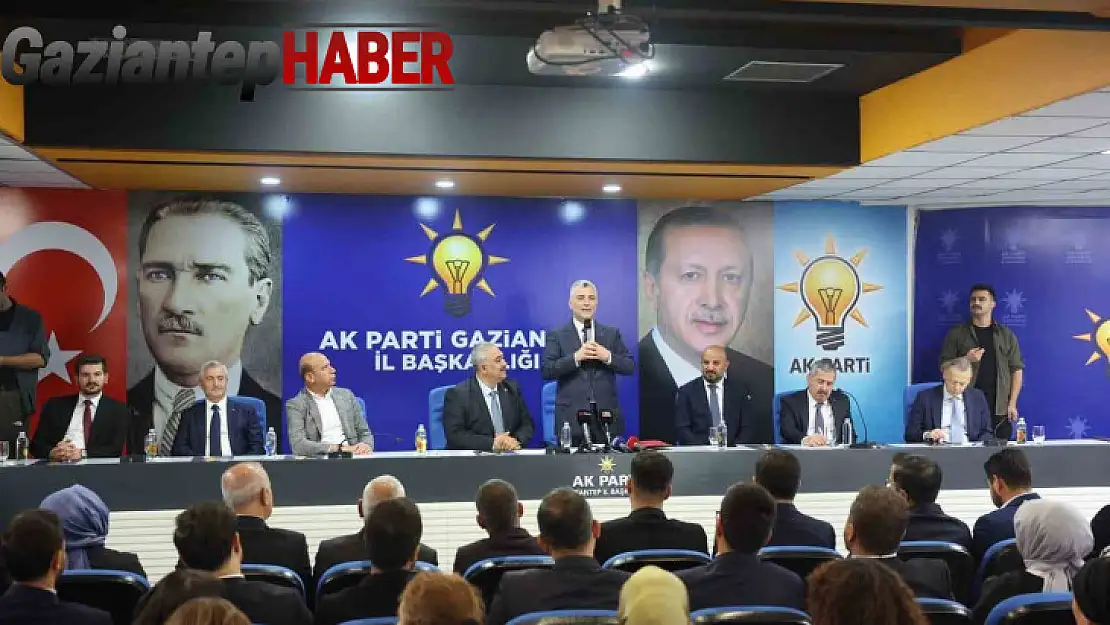 Bakan Bolat, AK Parti Gaziantep teşkilatı ile buluştu