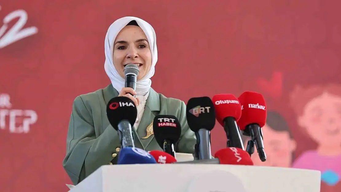 Bakan Göktaş: 'Güçlü nesiller güçlü ailelerde yetişir ve güçlü aileler güçlü Türkiye'nin teminatıdır'