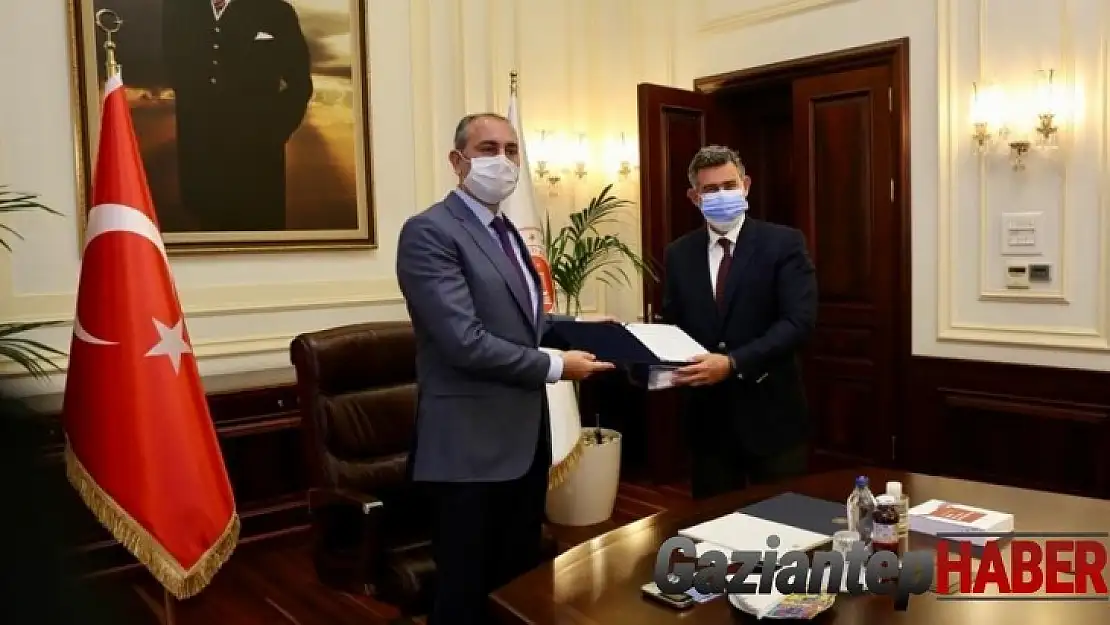 Bakan Gül, TBB Başkanı Feyzioğlu ile görüştü