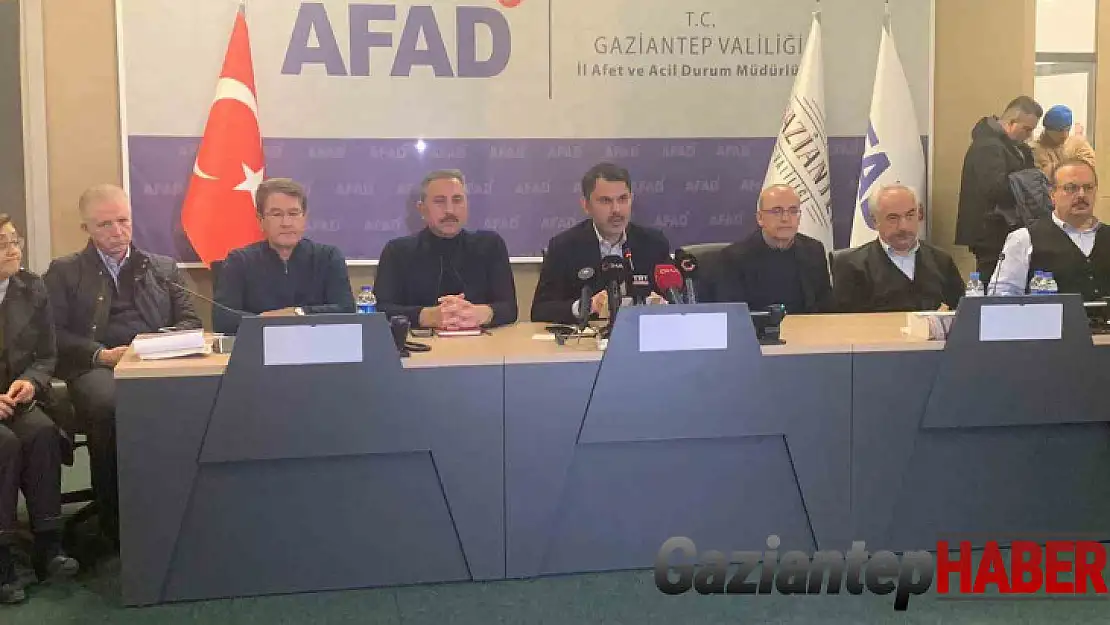 Bakan Kurum depremle ilgili son bilgileri paylaştı: '10 ilde 307 bin 763 bina incelendi'
