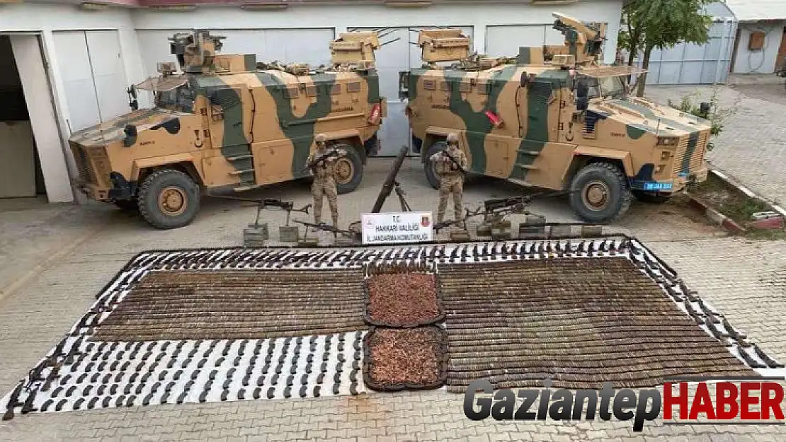 Bakan Soylu duyurdu: Hakkari'de terör örgütünün cephaneliği ele geçirildi