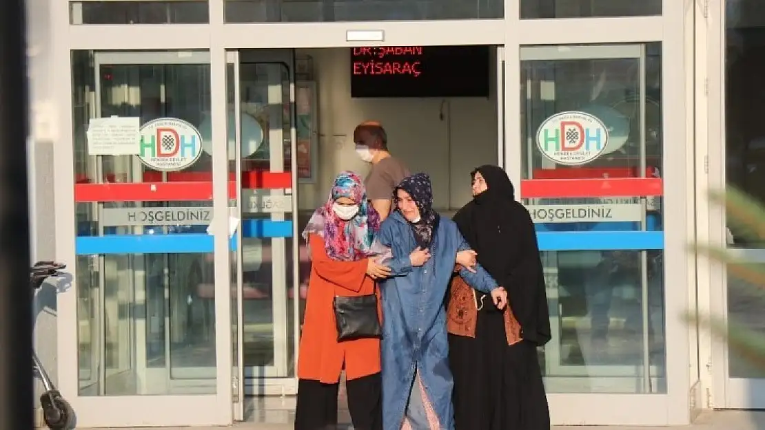 Bakanlar patlamada yaralanan vatandaşları hastanede ziyaret etti