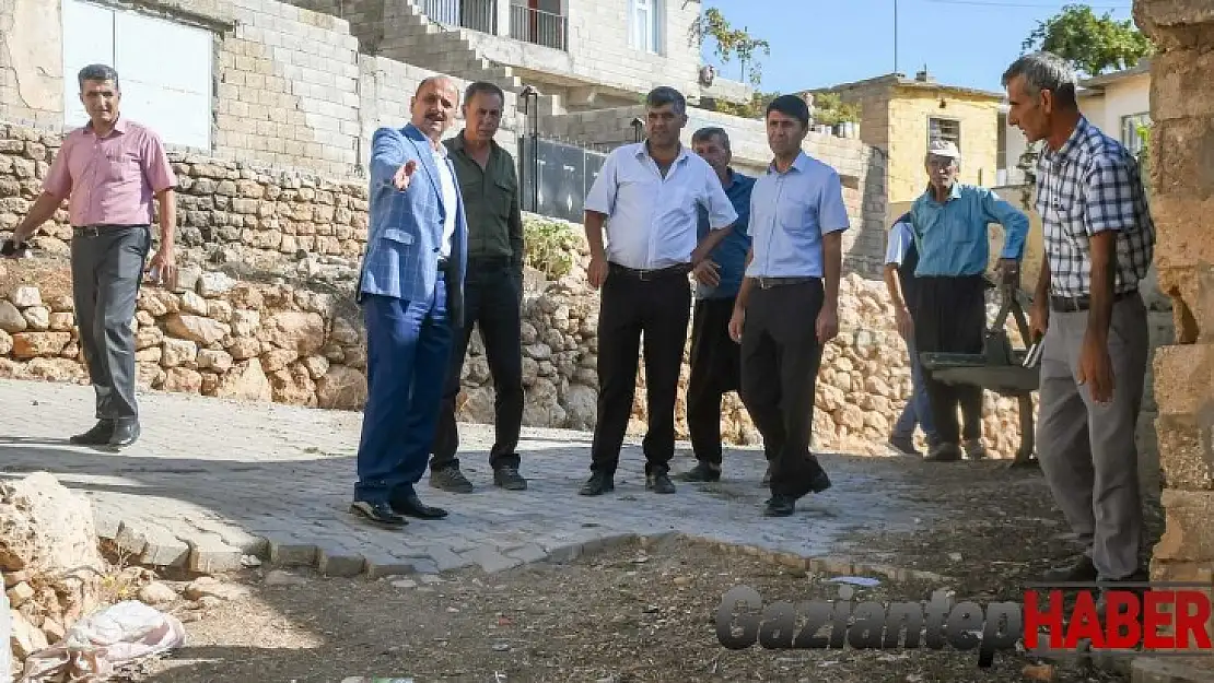 Başkan Doğru kilit parke taşı döşeme çalışmalarını inceledi