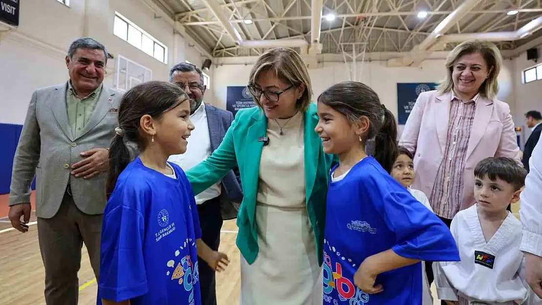 Başkan Şahin, Yaz Okulları'ndan yararlanan çocuklarla bir araya geldi