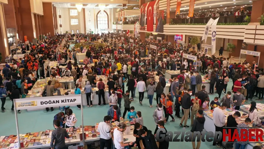 Başkan Tahmazoğlu'ndan kitap fuarına davet