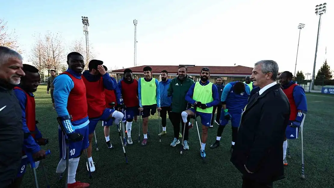 Başkan Tahmazoğlu'ndan Şahinbey Ampute takımına moral ziyareti