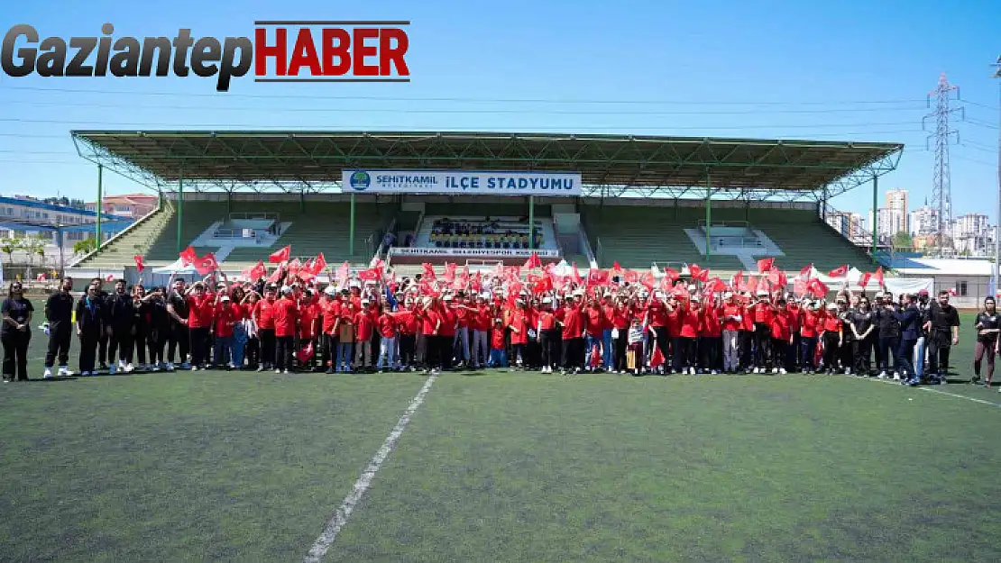 Başkan Yılmaz, çocukların bayram sevinçlerine ortak oldu