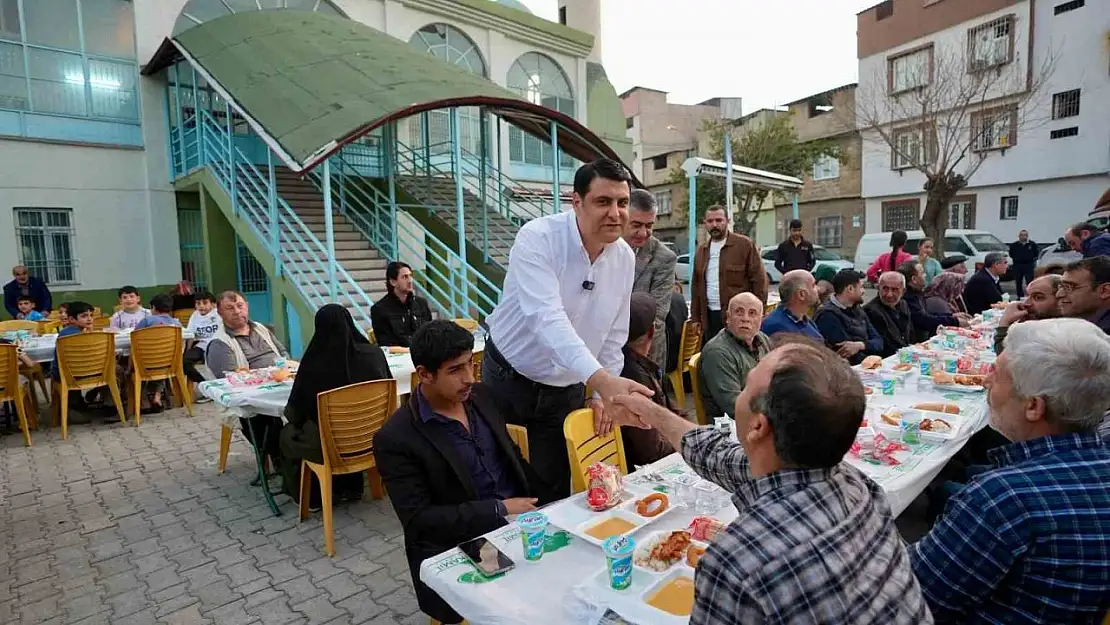 Başkan Yılmaz, iftarını Çıksorut sakinleriyle birlikte açtı