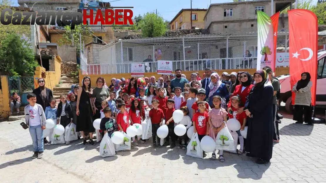 Bayramın coşkusu, Şehitkamil'in en ücra noktasına kadar taşındı