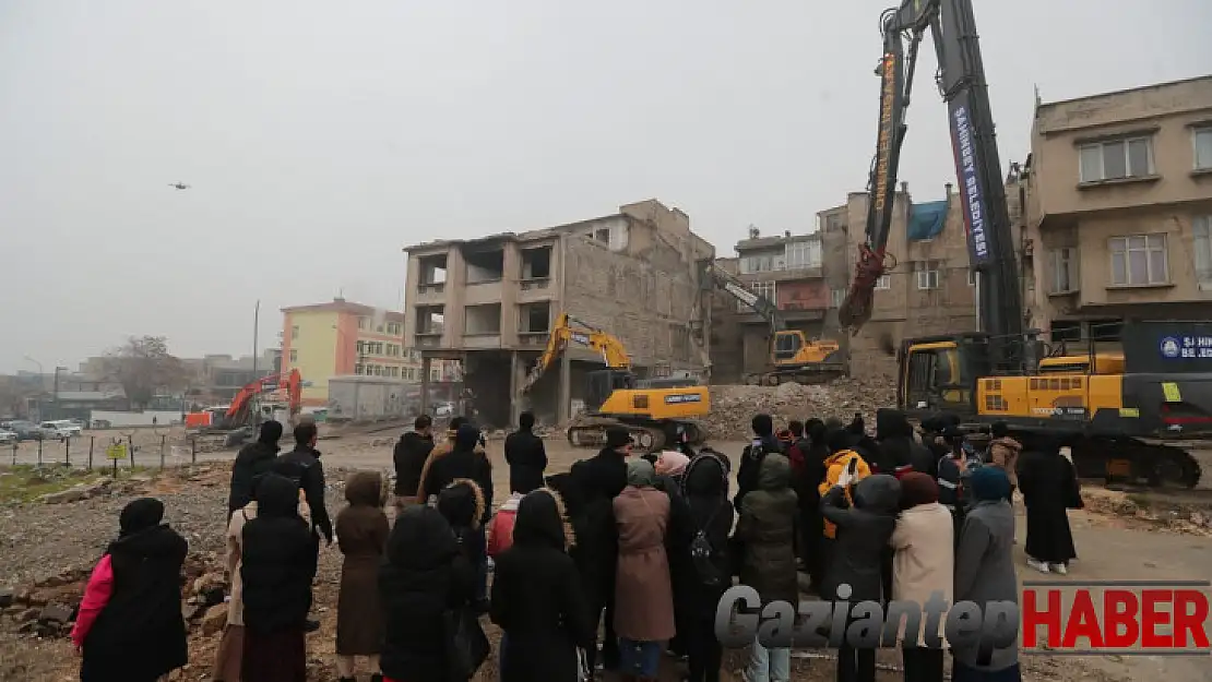 Boğaziçi 2. Etap'ta son bina da yıkıldı