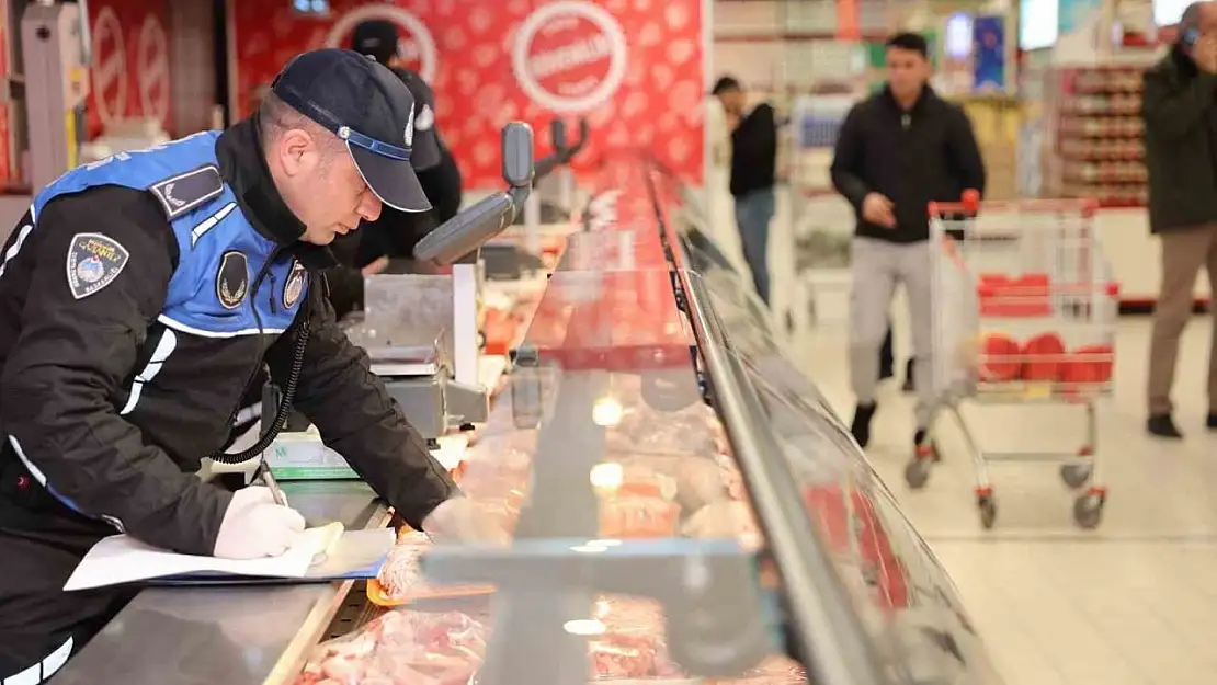 Büyükşehir zabıta, Ramazan'da da gıda güvenliği için sahada