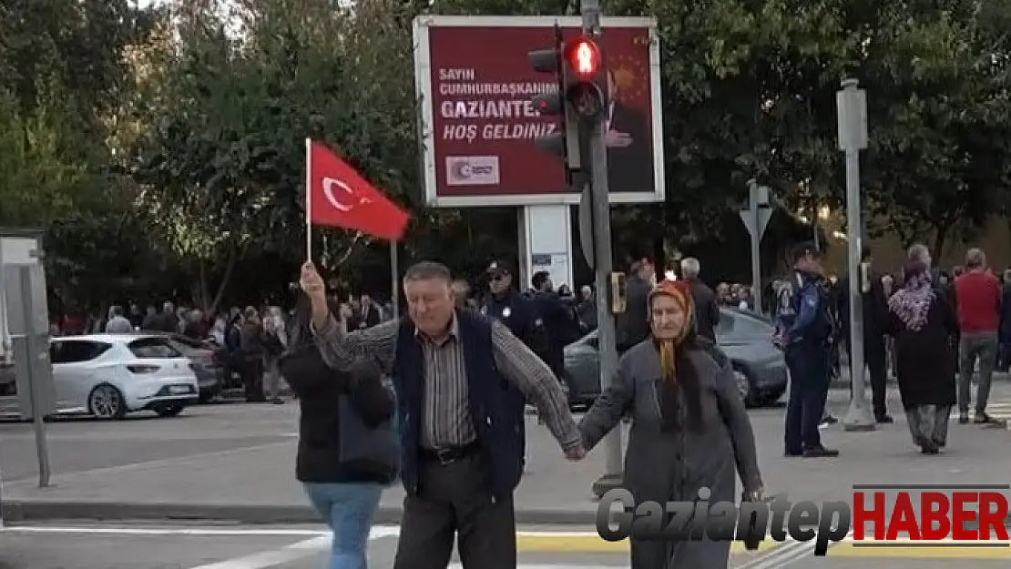 CHP'li Erdoğan hayranı: 'Tayyip'in hastasıyım. Bu adama nankörlük edenler var, onlar bu ülkenin vatandaşı değil'