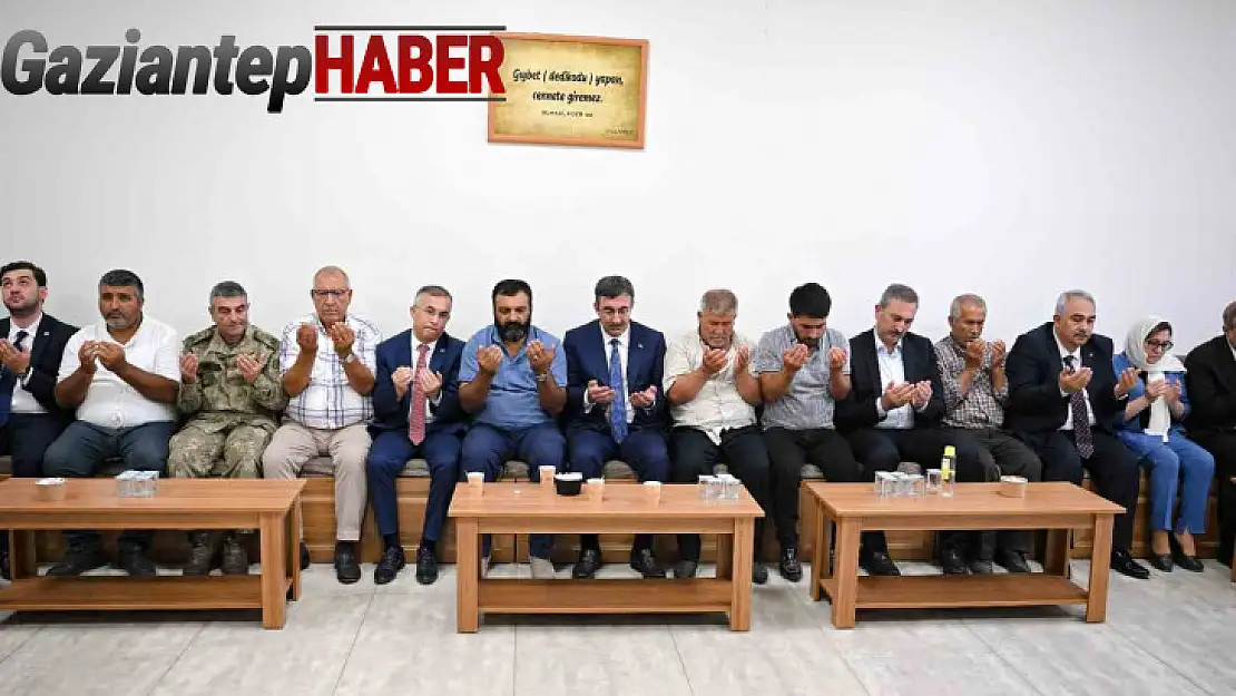 Cumhurbaşkanı Yardımcısı Yılmaz'dan Gaziantepli şehidin ailesine taziye ziyareti