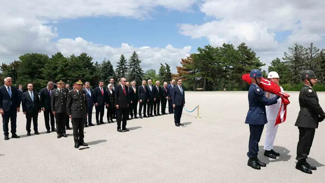 Cumhurbaşkanlığı Kabinesi Anıtkabir'de