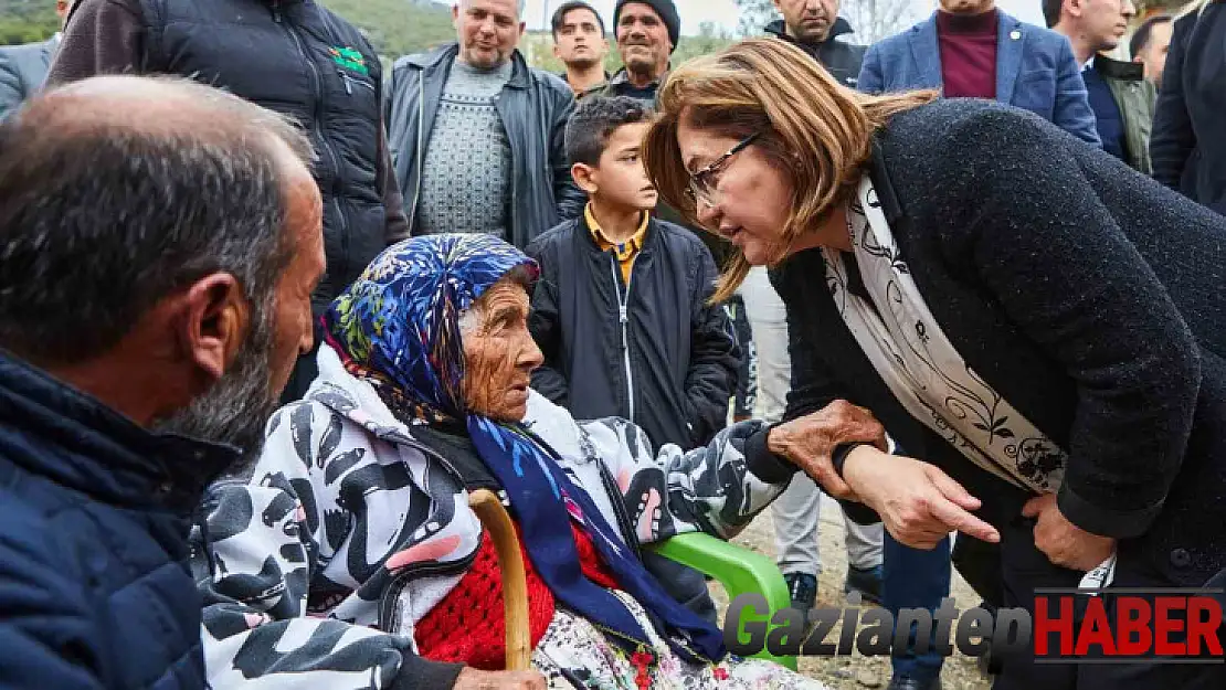 Deprem bölgesinde çilek üretimine destek