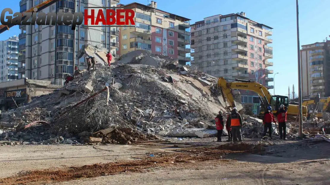 Depremde 49 kişinin öldüğü Emre Apartmanı'yla ilgili soruşturma tamamlandı