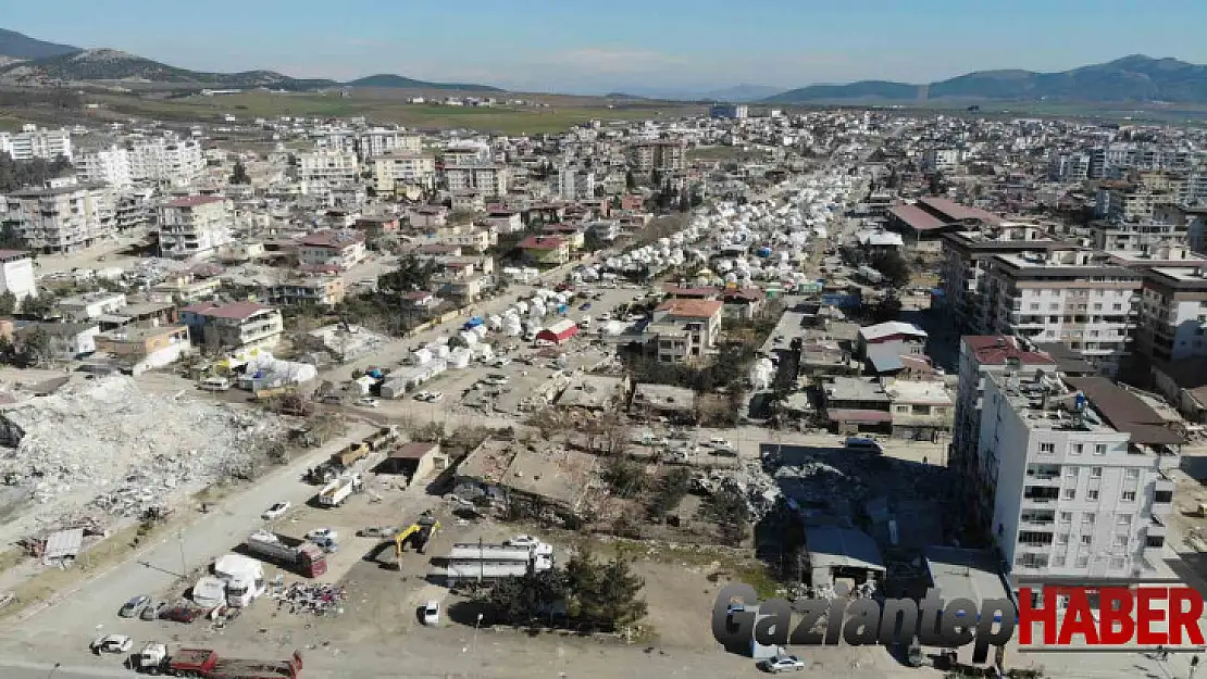 Depremlerde en fazla hasar alan ilçelerin başında gelen Nurdağı, havadan görüntülendi