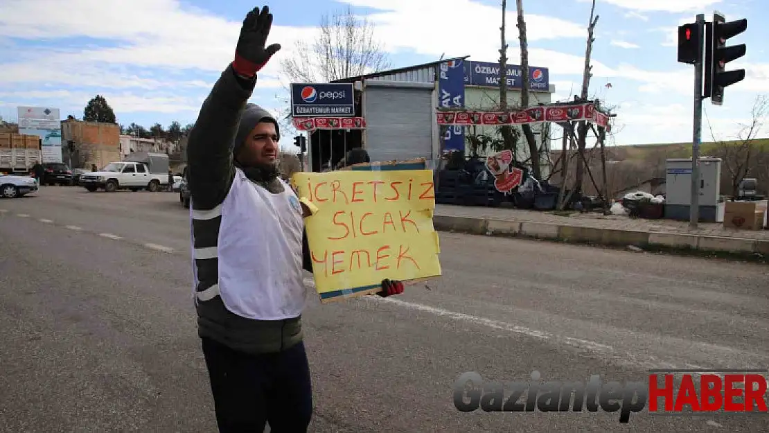 Depremzedeler kendilerine destek için yola çıkanları unutmadı