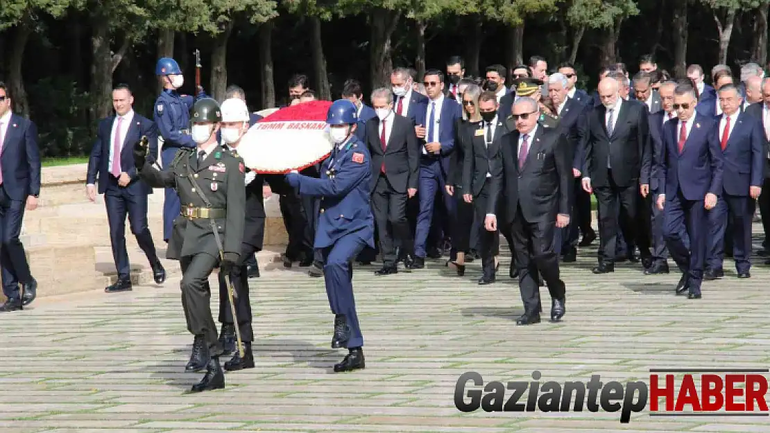 Devletin zirvesi Anıtkabir'de