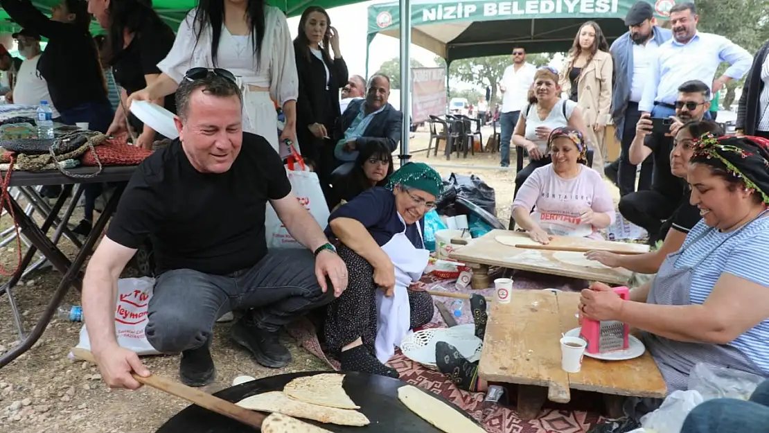Doğan'dan depremzede çocuklara sıcak destek