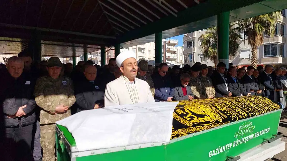 Ege Ordu Komutanı Orgeneral İrfan Özsert'in anne acısı