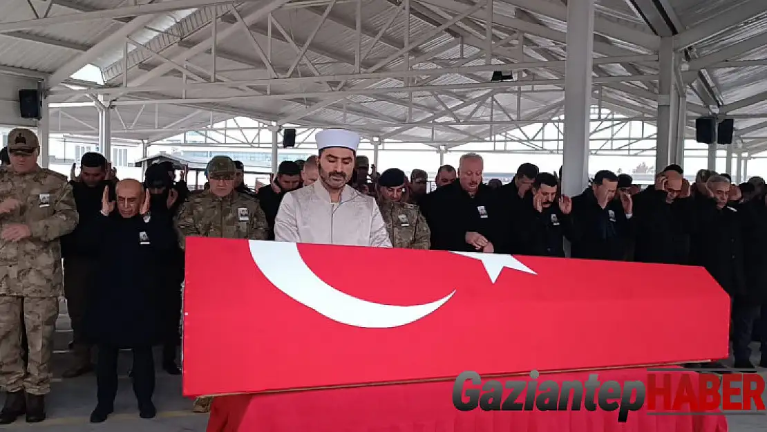 Elbab şehidi Kurt, dualarla memleketine uğurlandı