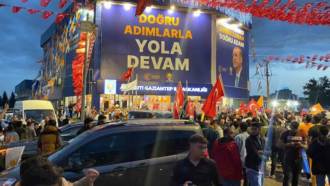 Erdoğan'ın zaferi Gaziantep'te coşkuyla kutlanıyor