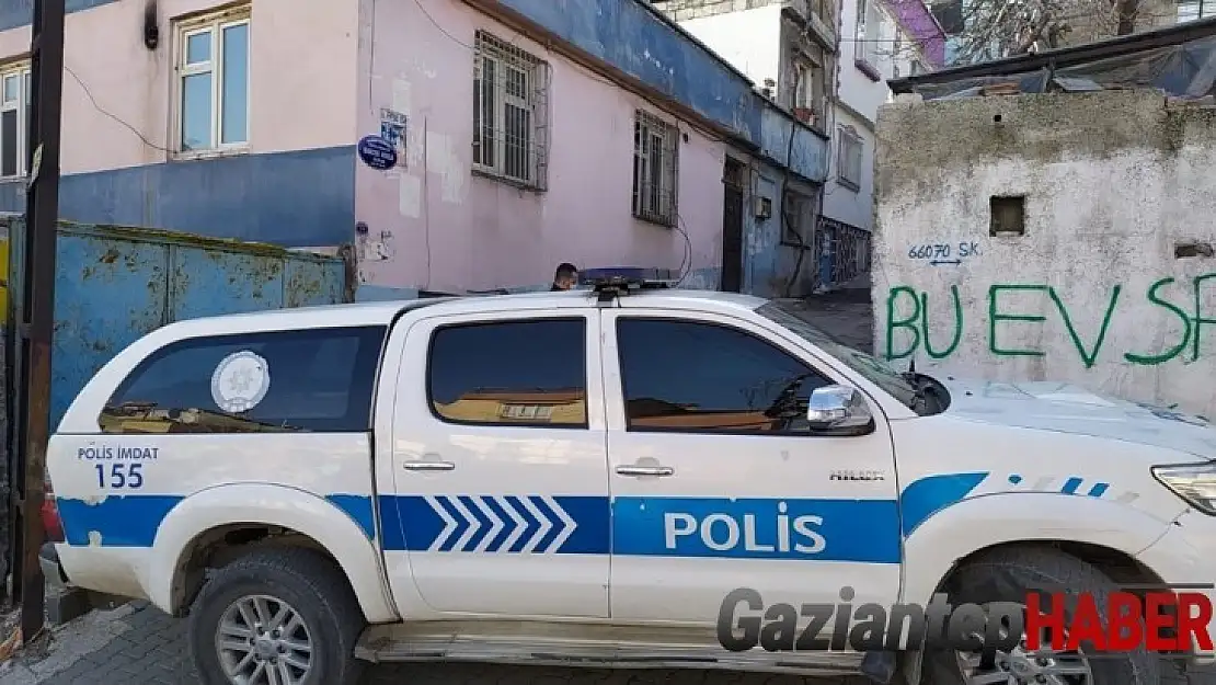 Eşi tarafından bıçaklanan kadın hayatını kaybetti