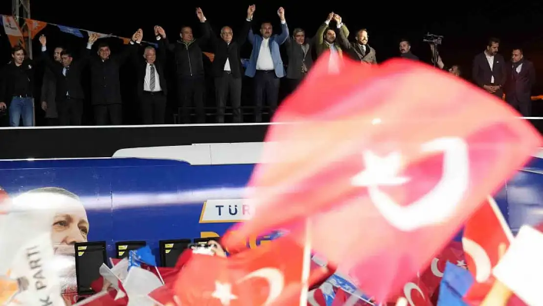 Fadıloğlu: 'Biz, vatandaşımızın emrinizdeyiz'