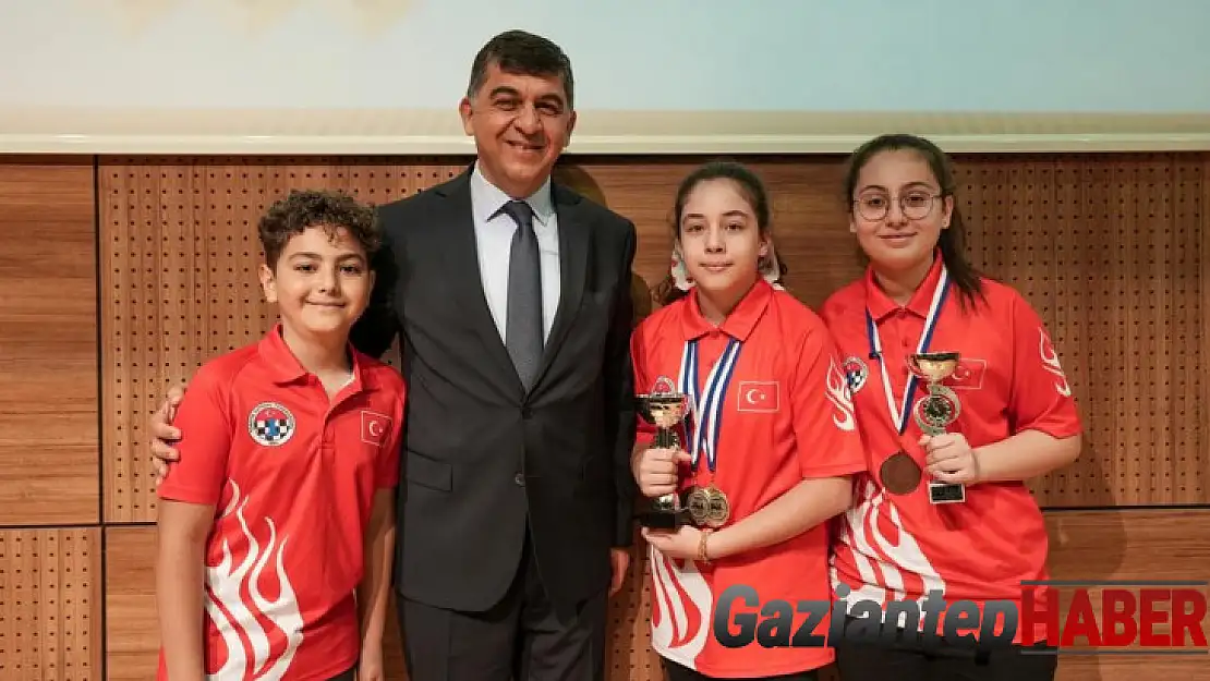 Fadıloğlu: 'Şampiyonlarla bir kez daha gurur duyduk'