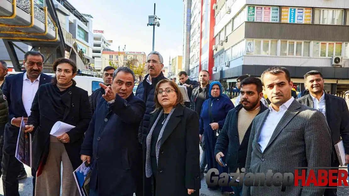 Fatma Şahin, yenilenen Belediye Pasajı'nı ziyaret etti