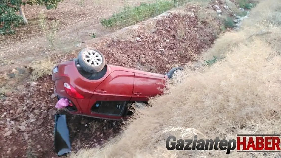 Feci kazada emniyet kemeri takılı olan 5 kişi ölümden döndü